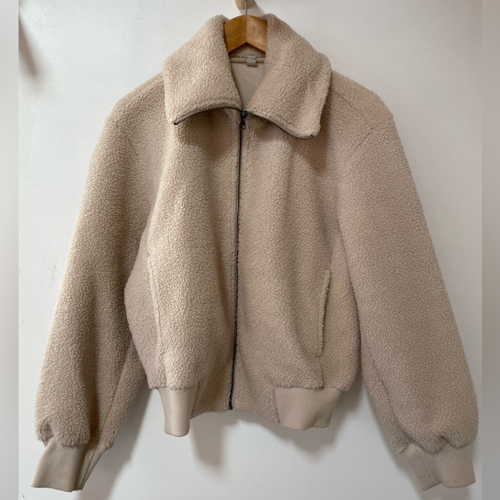UNIQLO faux shearling jacket size S.